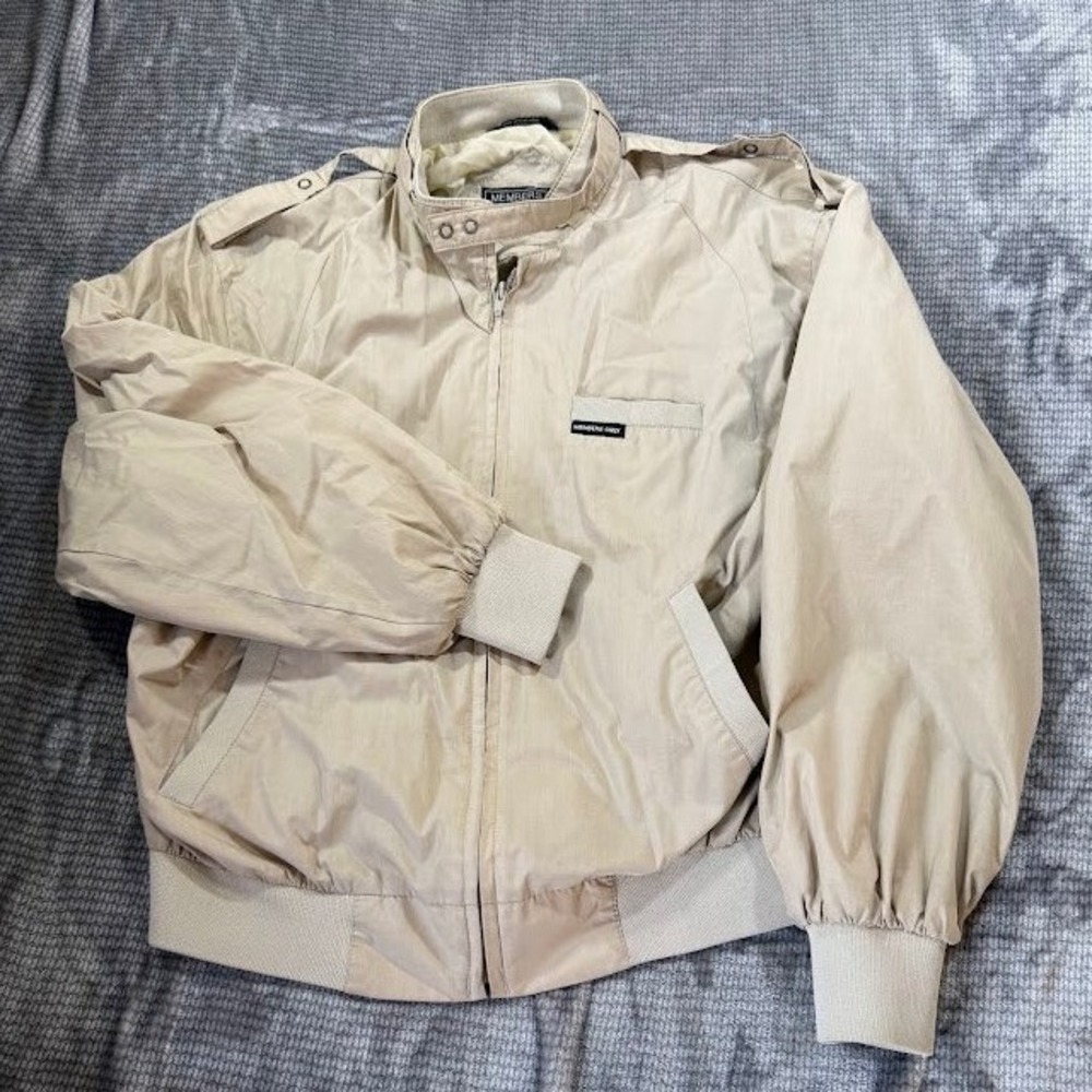 Members Only Iconic Racer Jacket Tan Beige Mens Size Medium Vintage Style Bomber